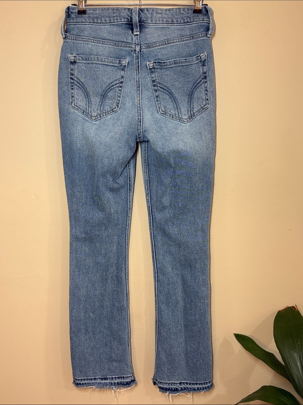 Hollister Light Blue Curvy High Rise Boot Cut Raw-Hem Jeans, 0 Short - Picture 4 of 10